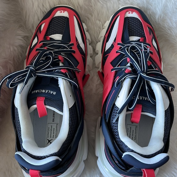 Balenciaga Track Led Sneakers - Picture 2 of 6